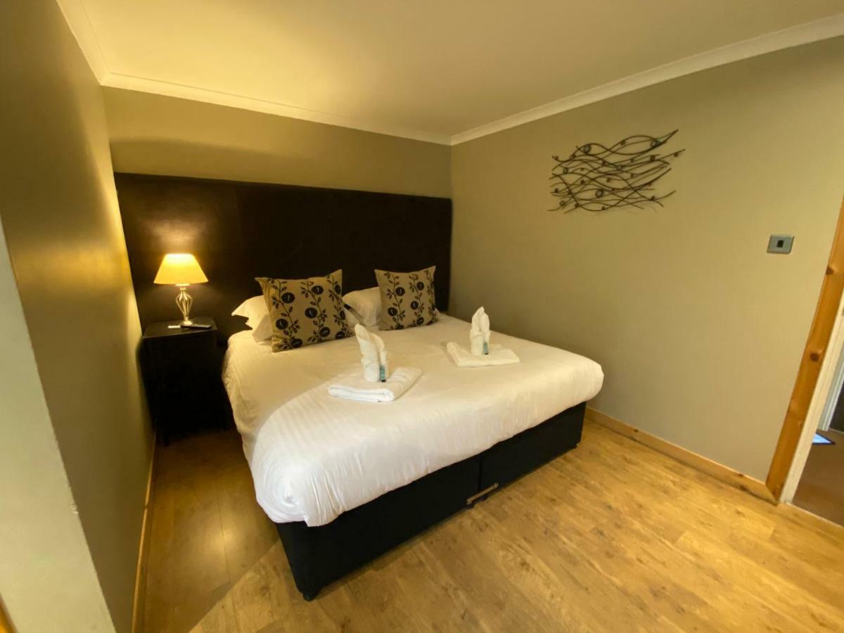 Auld Mill House Hotel Дънфърмлин Екстериор снимка
