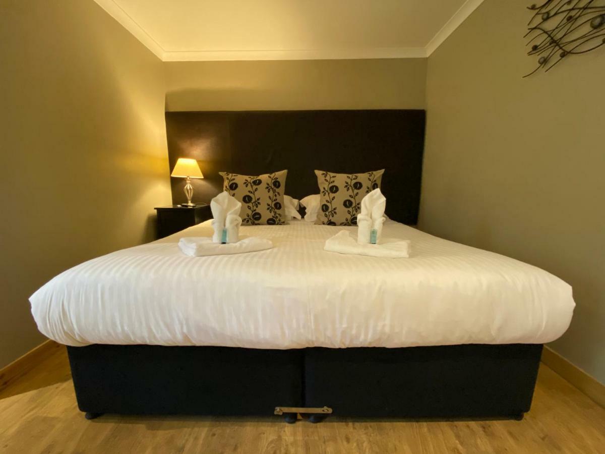 Auld Mill House Hotel Дънфърмлин Екстериор снимка